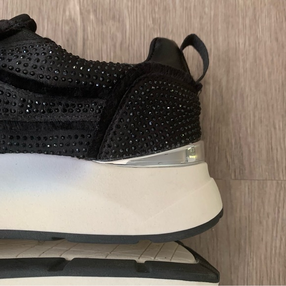 NWOT Kenneth Cole Reaction Rhinestone Claire Sneaker - Picture 7 of 12